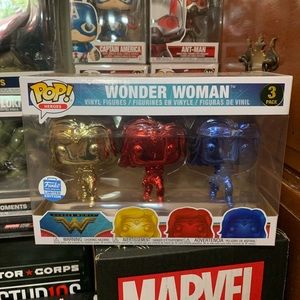 Funko pop Wonder Woman 3 pack Chrome exclusive